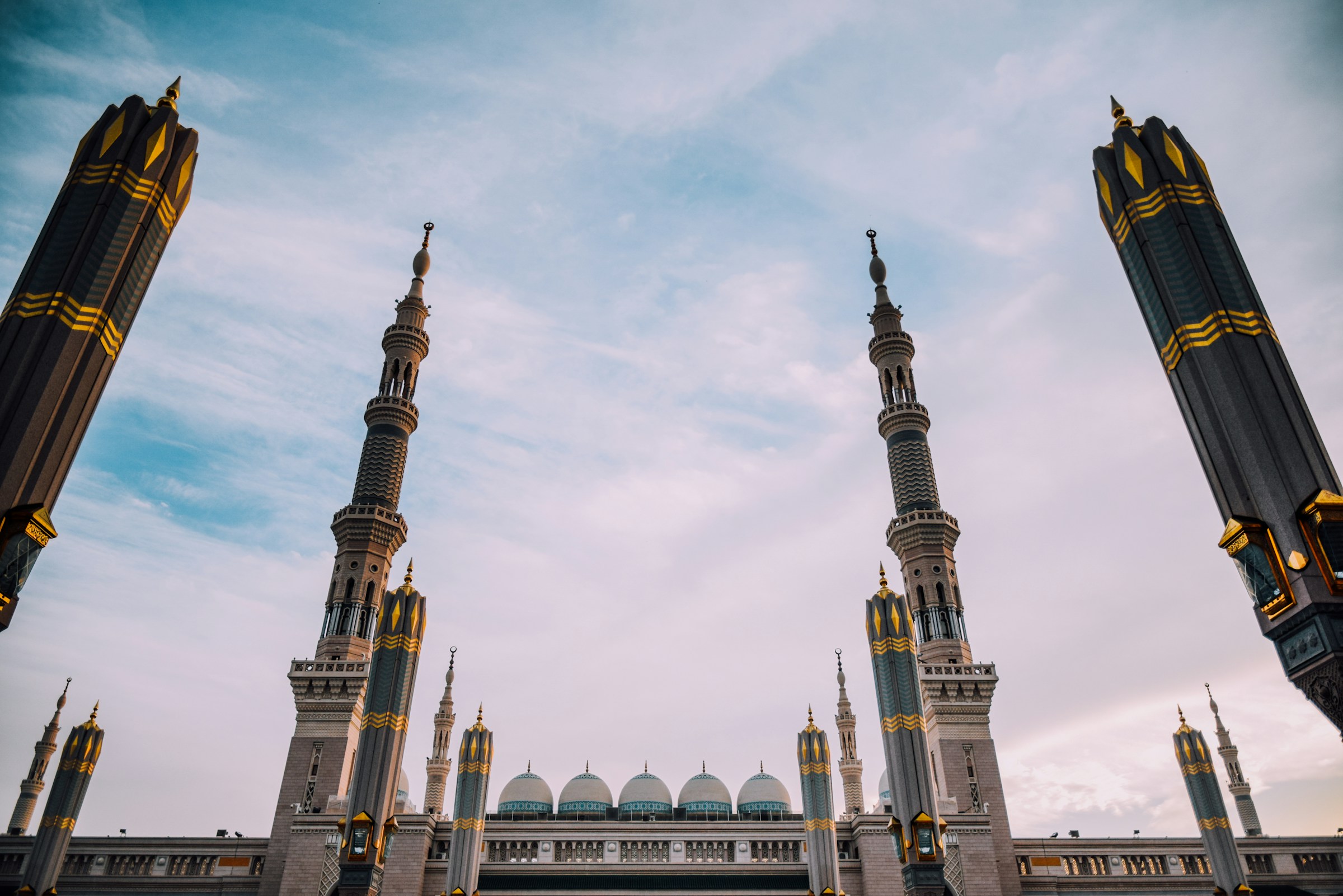 Glasgow 5 Star 12 Nights Umrah Package